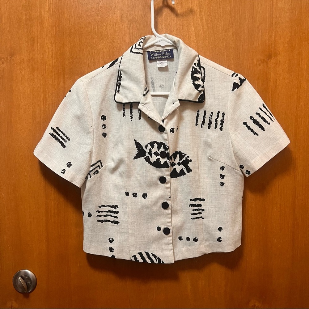 Vintage Willow Ridge Cropped Button Down